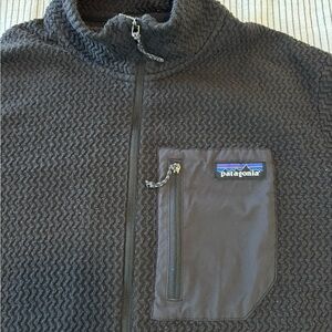 Patagonia R1 Air Fleece 1/4 Zip Pullover (medium)